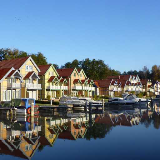 Das Hafendorf Rheinsberg mit seinen Ferienhäusern